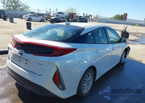 2022 Toyota Prius Prime Xle z USA, uszkodzony, nr VIN JTDKAMFP2N3199480